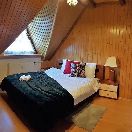 Apartament High Hill Apartman